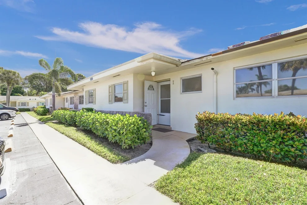 Unit for sale at 2894 Crosley Drive E, West Palm Beach, FL 33415