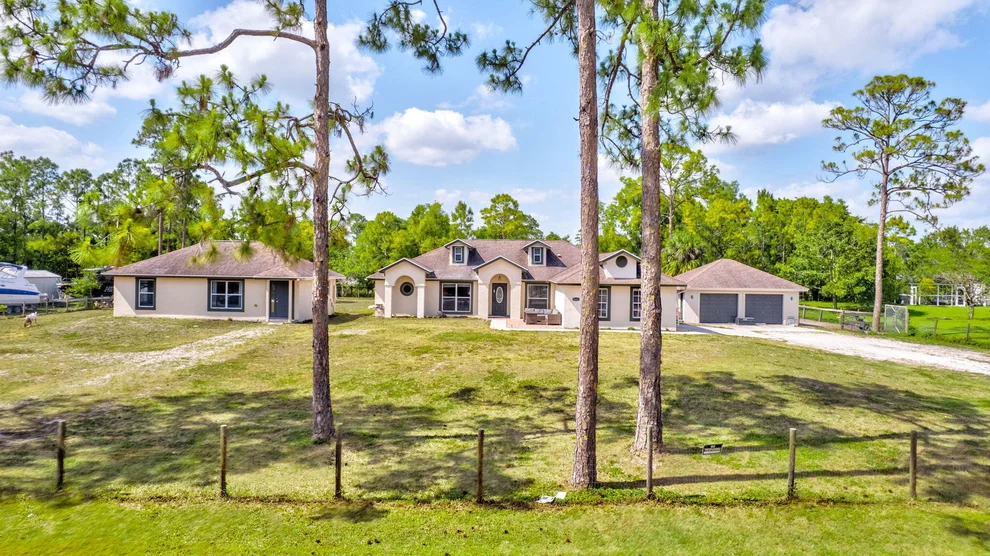 Unit for sale at 14311 86th Road N, Loxahatchee, FL 33470