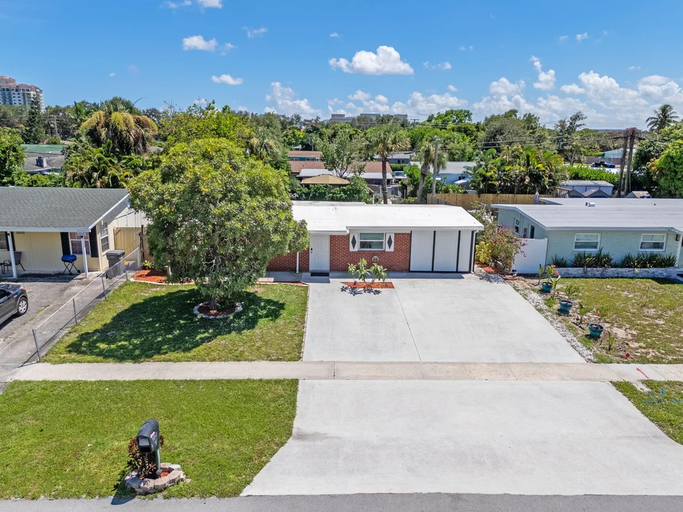 Unit for sale at 3852 Catalina Road, Palm Beach Gardens, FL 33410