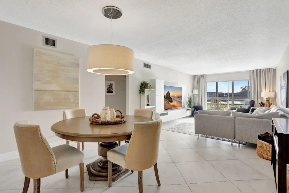 Unit for sale at 2802 Victoria Way, Coconut Creek, FL 33066