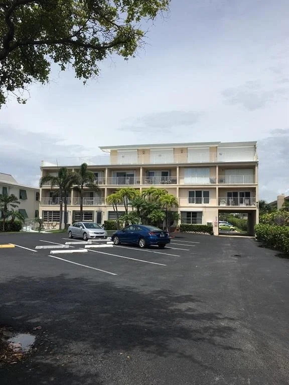 Unit for sale at 4001 S Ocean Boulevard, Palm Beach, FL 33480