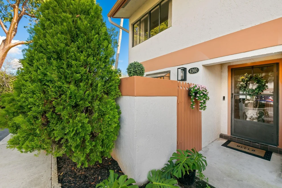 Unit for sale at 4260 SW 70th Terrace, Davie, FL 33314