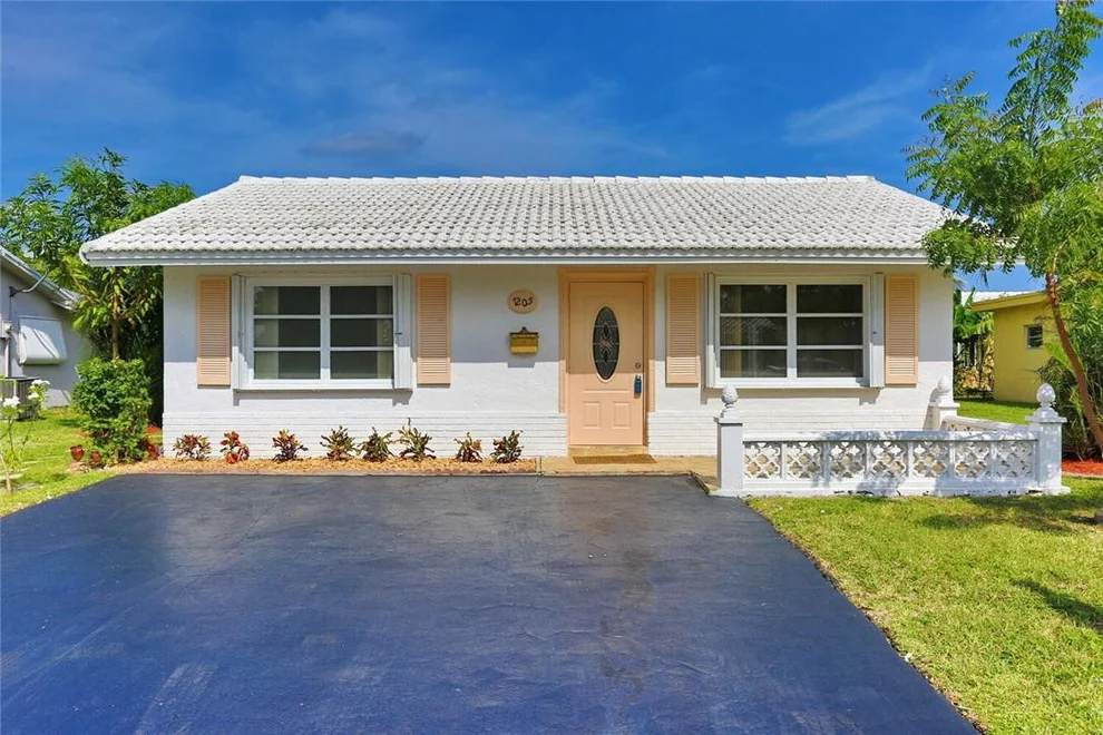 Unit for sale at 7205 NW 76th Street, Tamarac, FL 33321