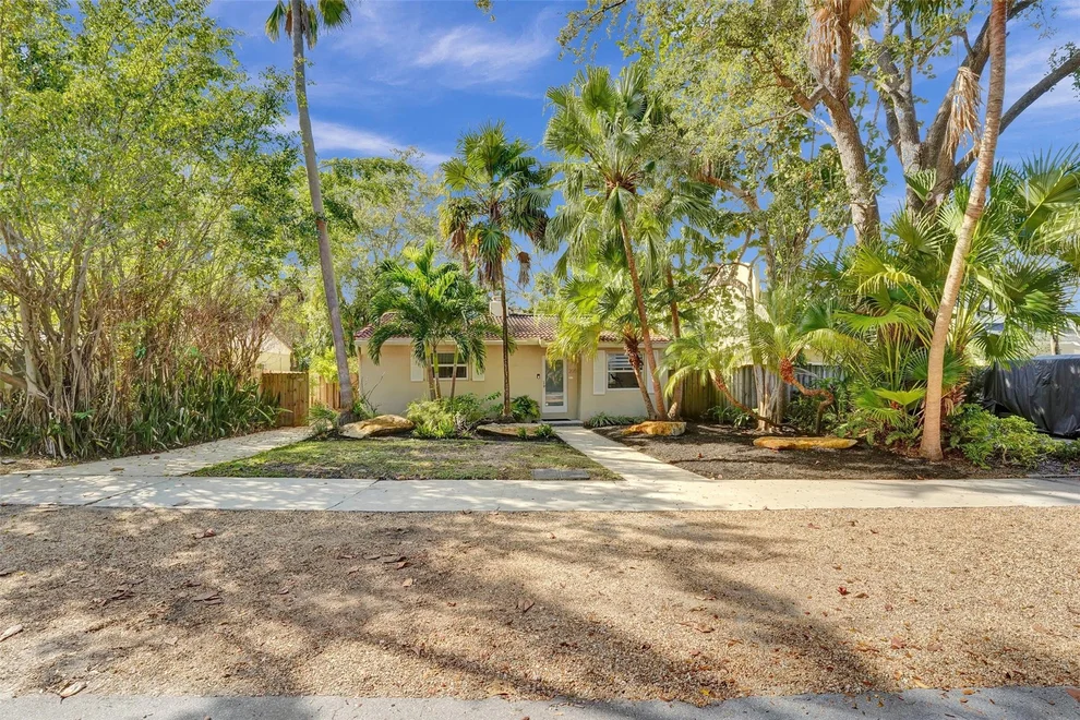 Unit for sale at 205 NE 17th Avenue, Fort Lauderdale, FL 33301