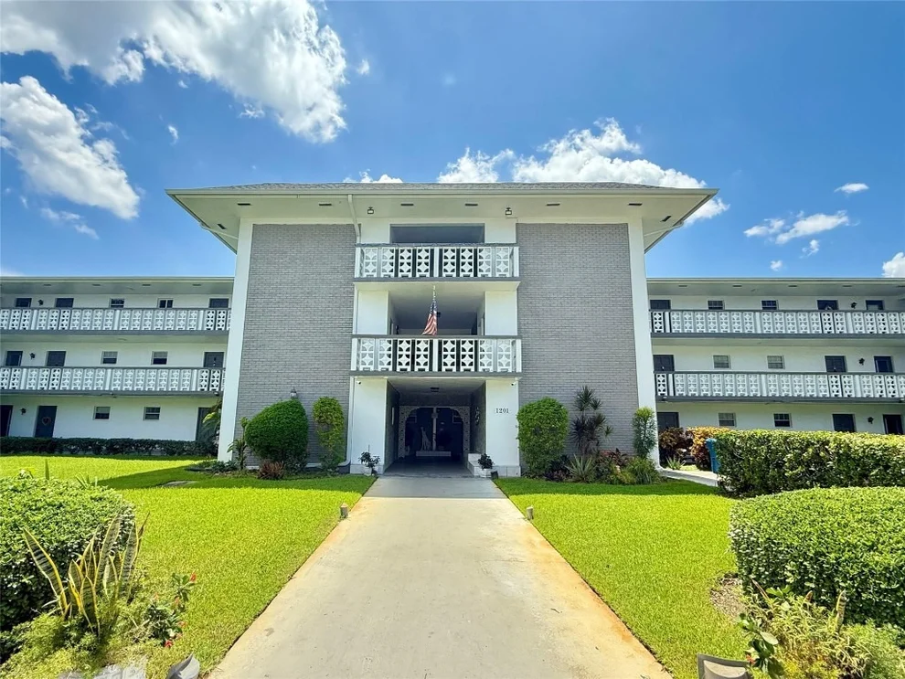 Unit for sale at 1201 Hillcrest Court, Hollywood, FL 33021