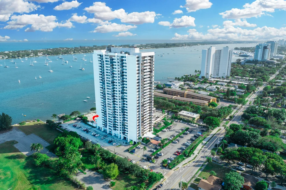 Unit for sale at 5600 N Flagler Drive, West Palm Beach, FL 33407