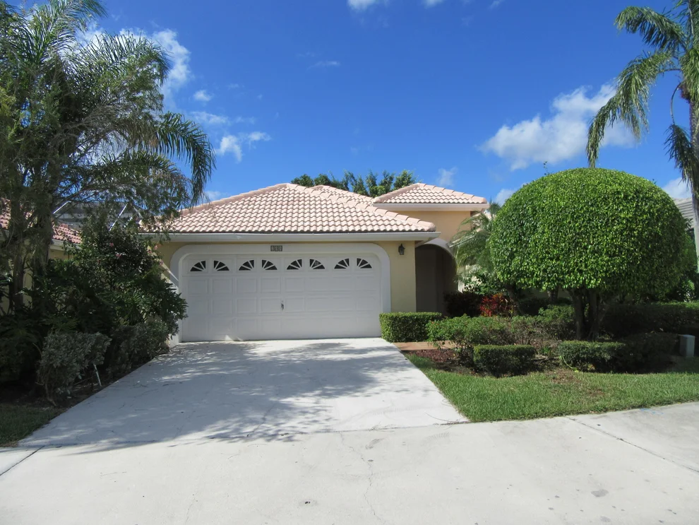 Unit for sale at 208 Woodsmuir Court, Palm Beach Gardens, FL 33418