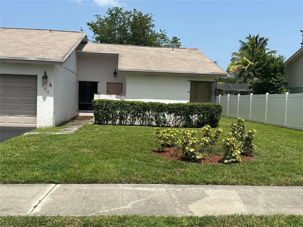 Unit for sale at 234 NW 37th Way, Deerfield Beach, FL 33442