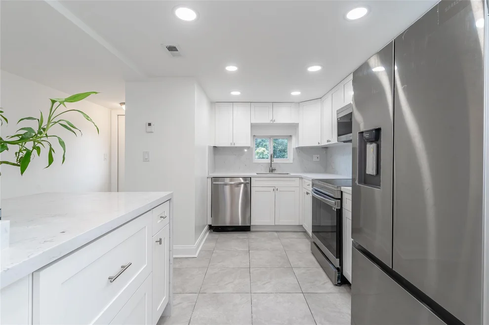 Unit for sale at 400 S Hollybrook Drive, Pembroke Pines, FL 33025