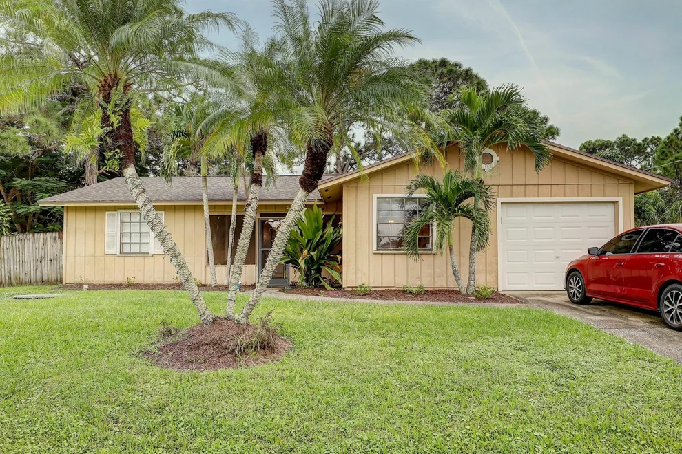 Unit for sale at 114 SW Christmas Terrace, Port St Lucie, FL 34984