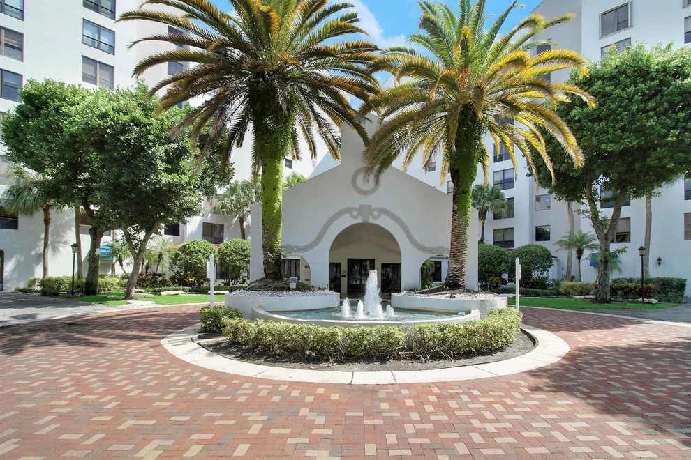 Unit for sale at 7567 Imperial Drive, Boca Raton, FL 33433