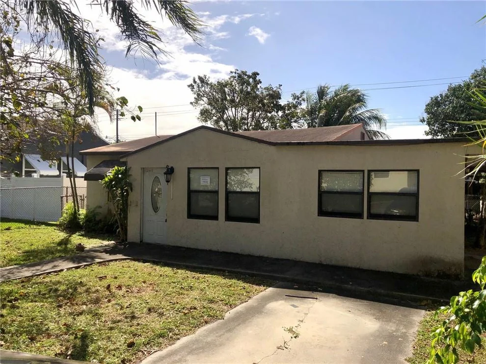 Unit for sale at 2418 Taft Street, Hollywood, FL 33020
