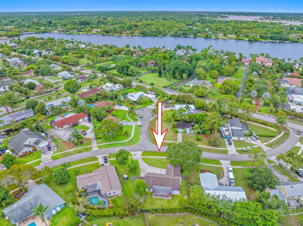 Unit for sale at 707 Greenwood Drive, Jupiter, FL 33458