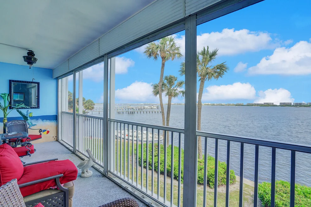 Unit for sale at 100 Waterway Drive S, Lantana, FL 33462