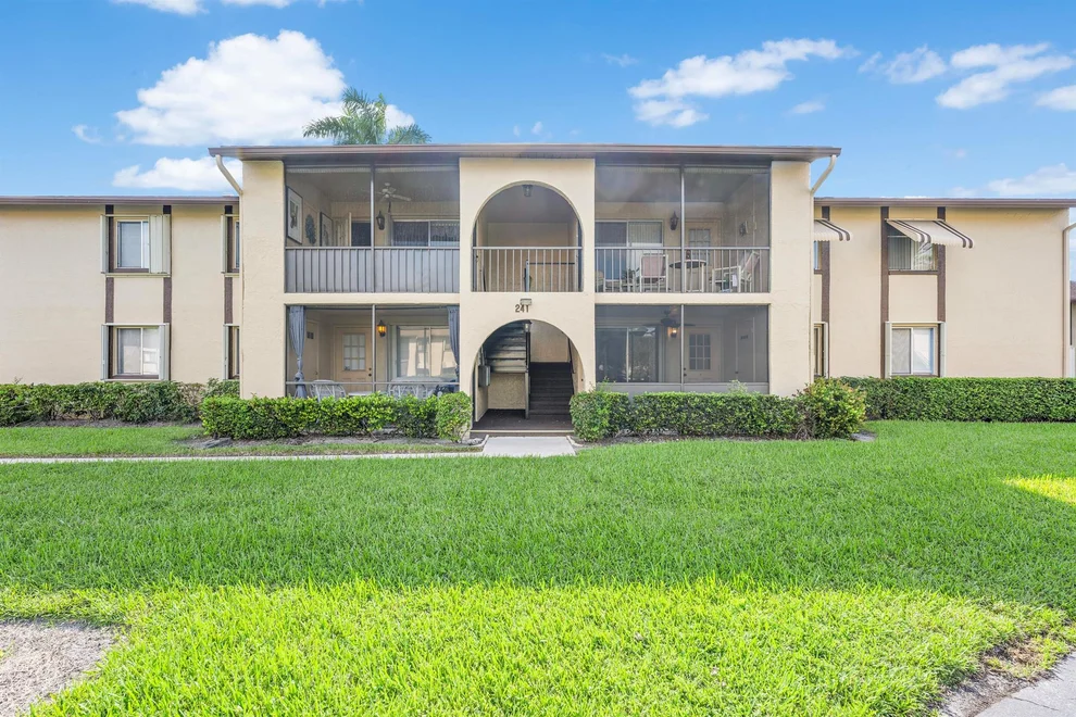 Unit for sale at 241 Pine Hov Circle, Greenacres, FL 33463
