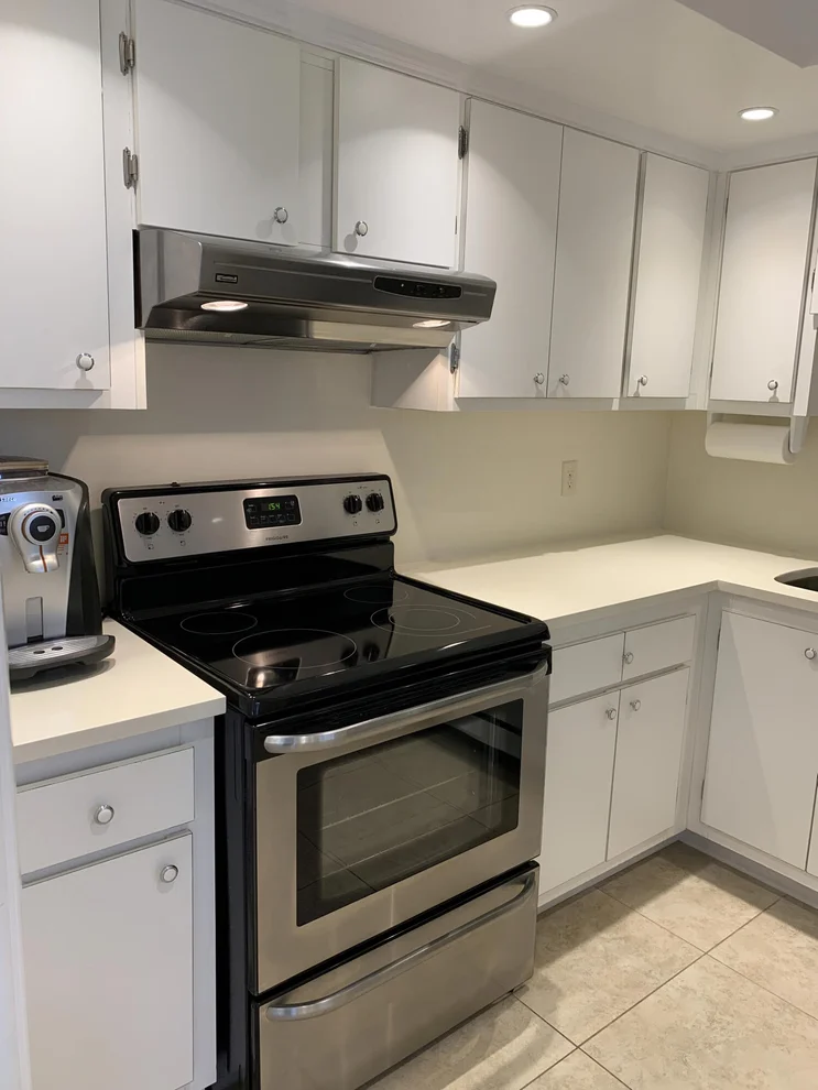 Unit for sale at 575 Oaks Lane, Pompano Beach, FL 33069