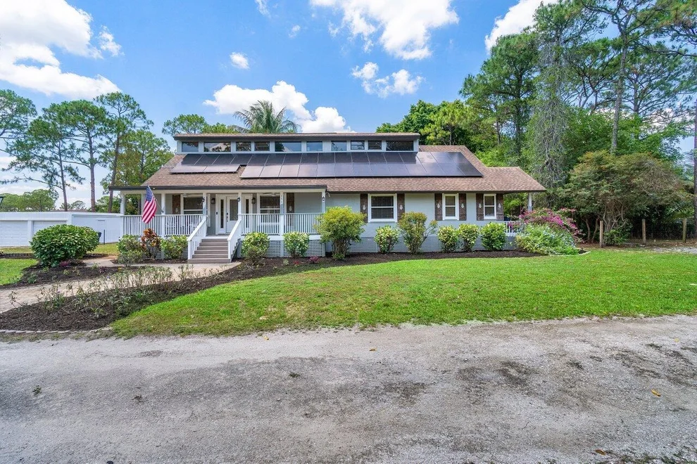 Unit for sale at 15185 88th Place N, The Acreage, FL 33470