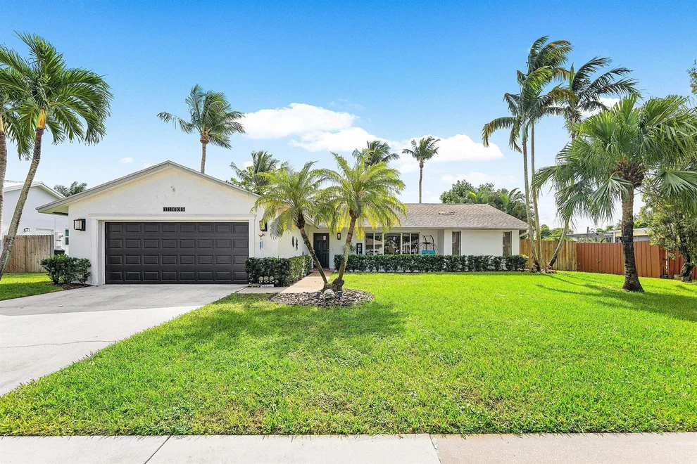Unit for sale at 11606 Sanderling Drive, Wellington, FL 33414