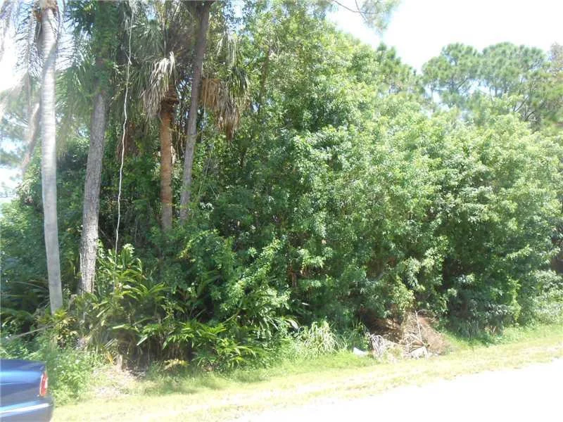Unit for sale at 2746 1st Lane, Vero Beach, FL 32968
