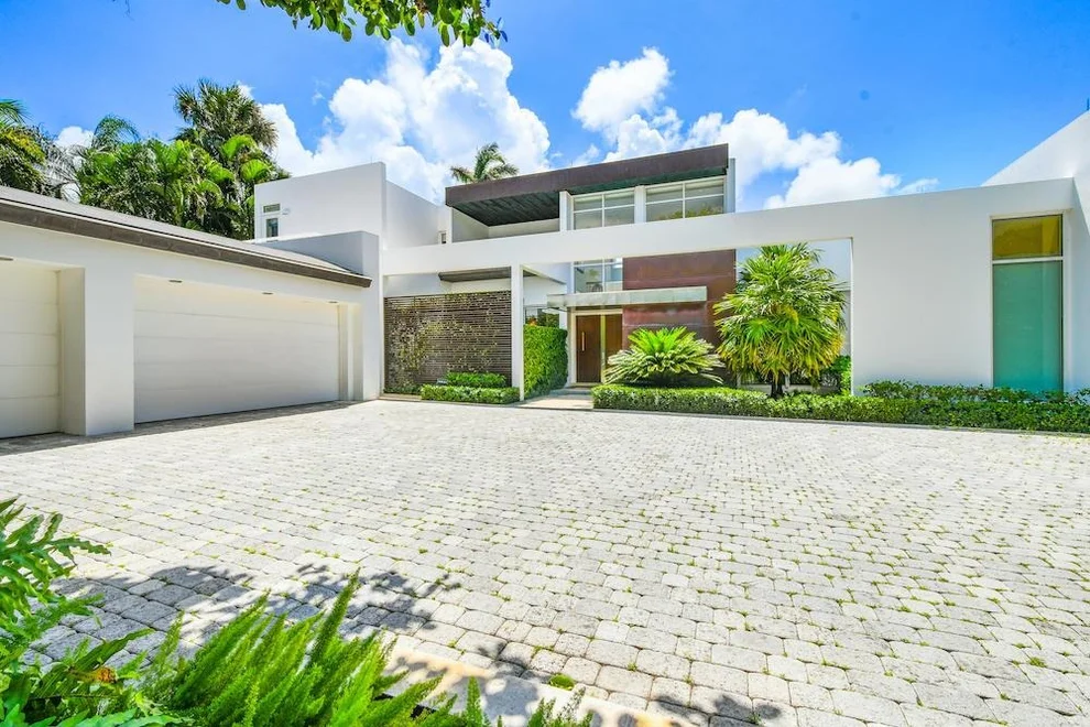 Unit for sale at 936 N Lake Way, Palm Beach, FL 33480