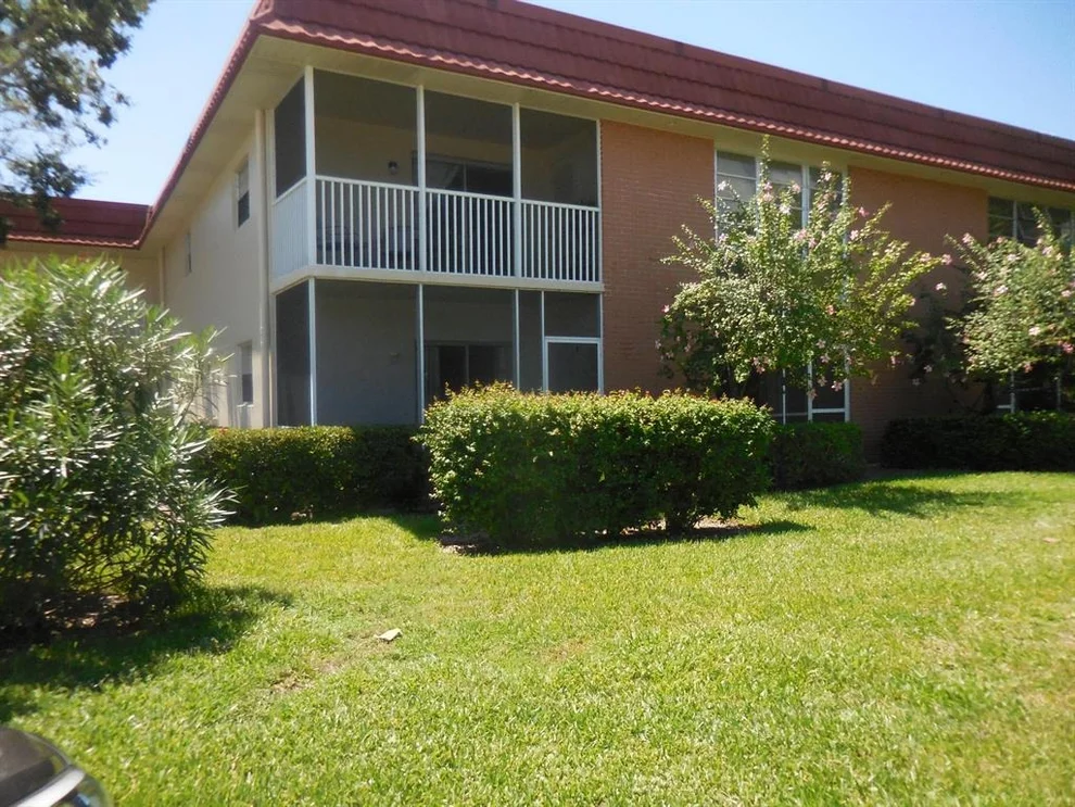 Unit for sale at 92 Spring Lake Drive, Vero Beach, FL 32962