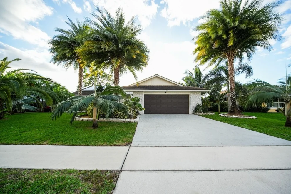 Unit for sale at 122 Sevilla Avenue, Royal Palm Beach, FL 33411