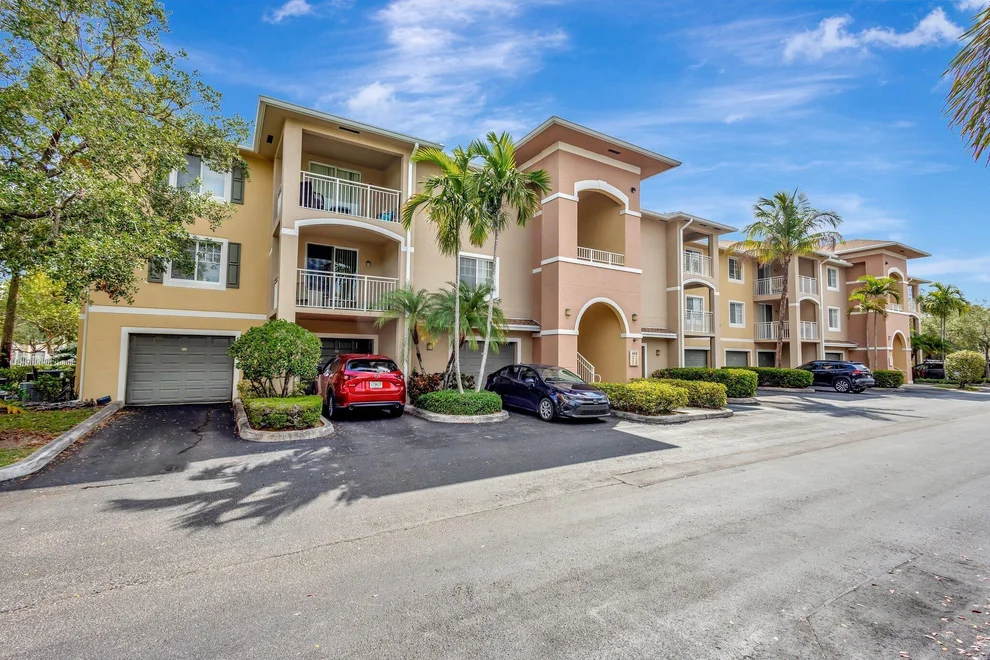 Unit for sale at 6510 Emerald Dunes Drive, West Palm Beach, FL 33411