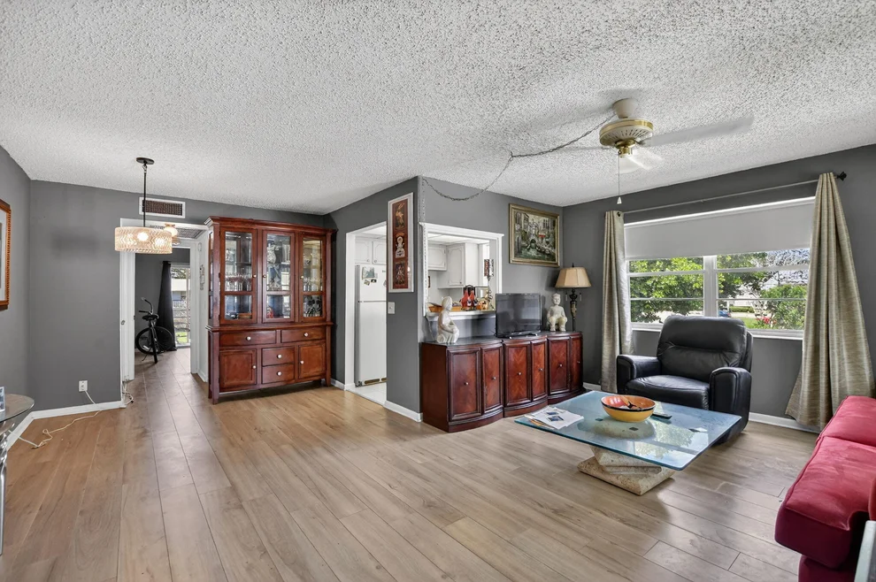 Unit for sale at 313 Durham Circle, Deerfield Beach, FL 33442