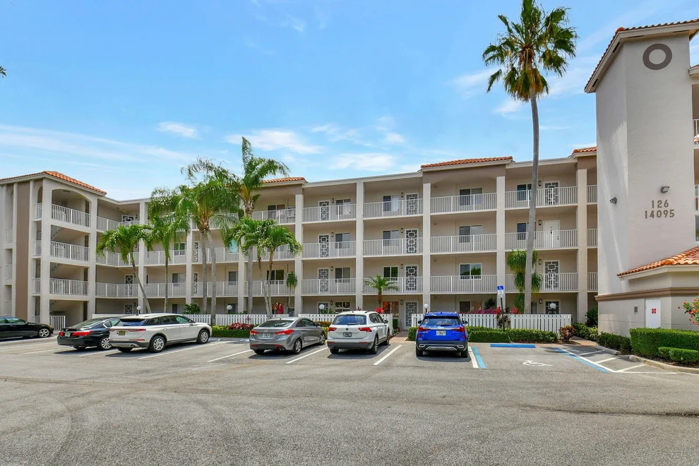 Unit for sale at 14095 Royal Vista Drive, Delray Beach, FL 33484