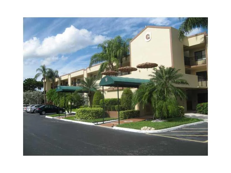 Unit for sale at 10734 W Clairmont Creek, Tamarac, FL 33321