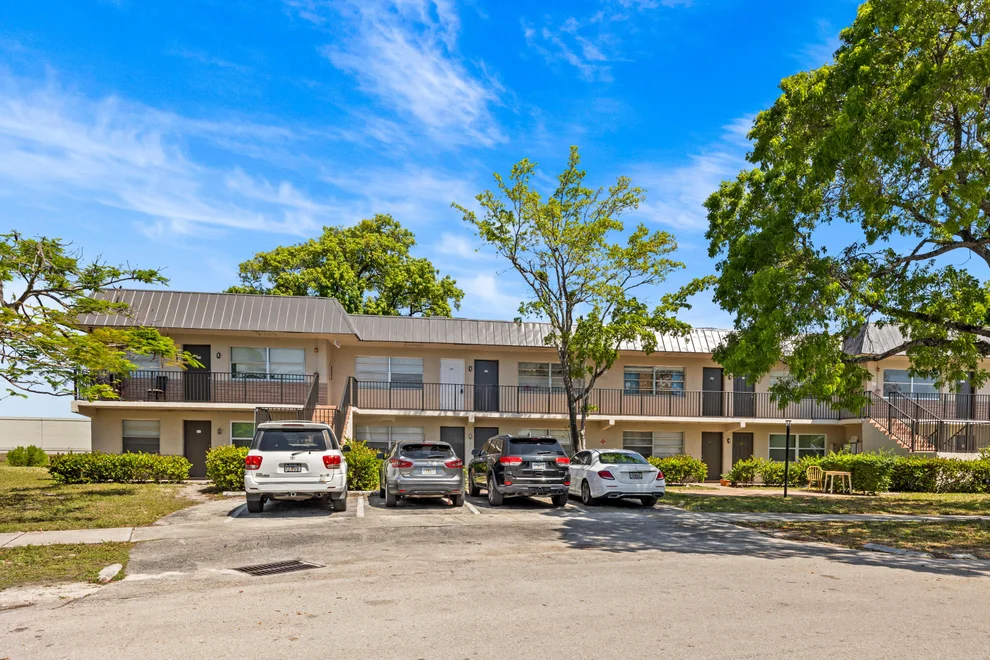 Unit for sale at 300 NW 30th Court, Pompano Beach, FL 33064