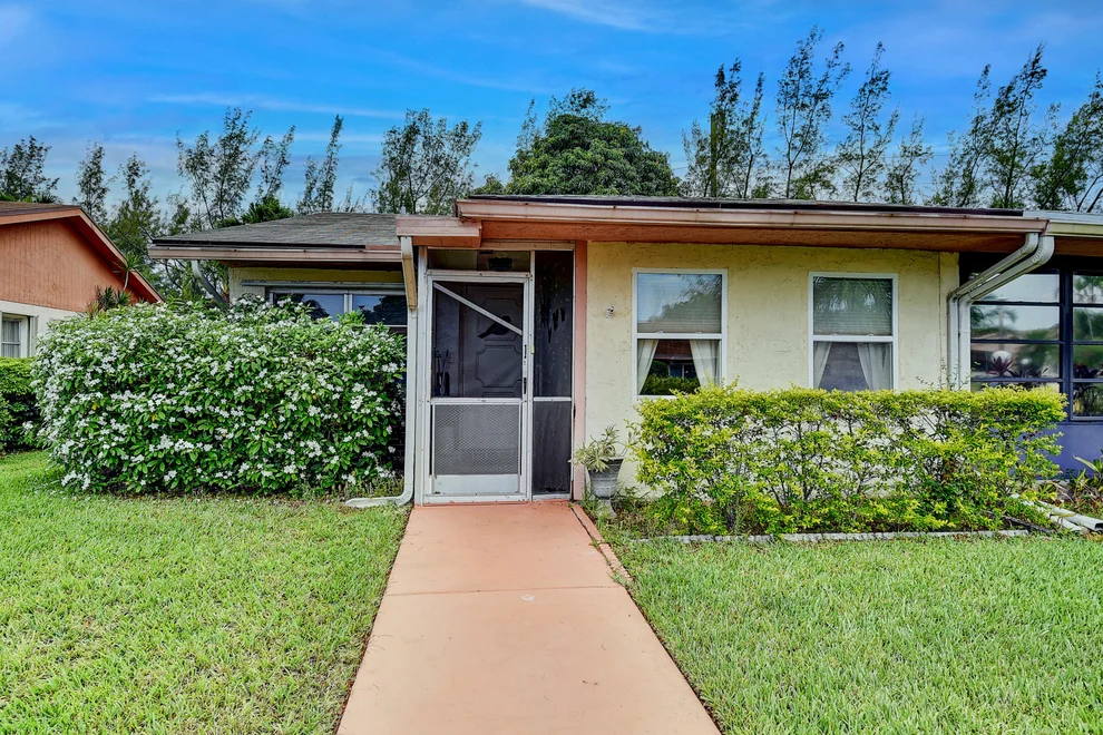 Unit for sale at 14385 Campanelli Drive, Delray Beach, FL 33484