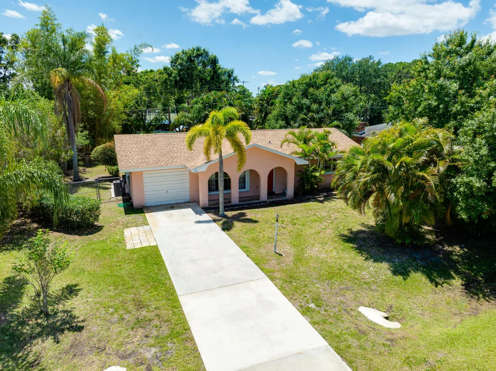 Unit for sale at 7103 Fort Walton Avenue, Fort Pierce, FL 34951