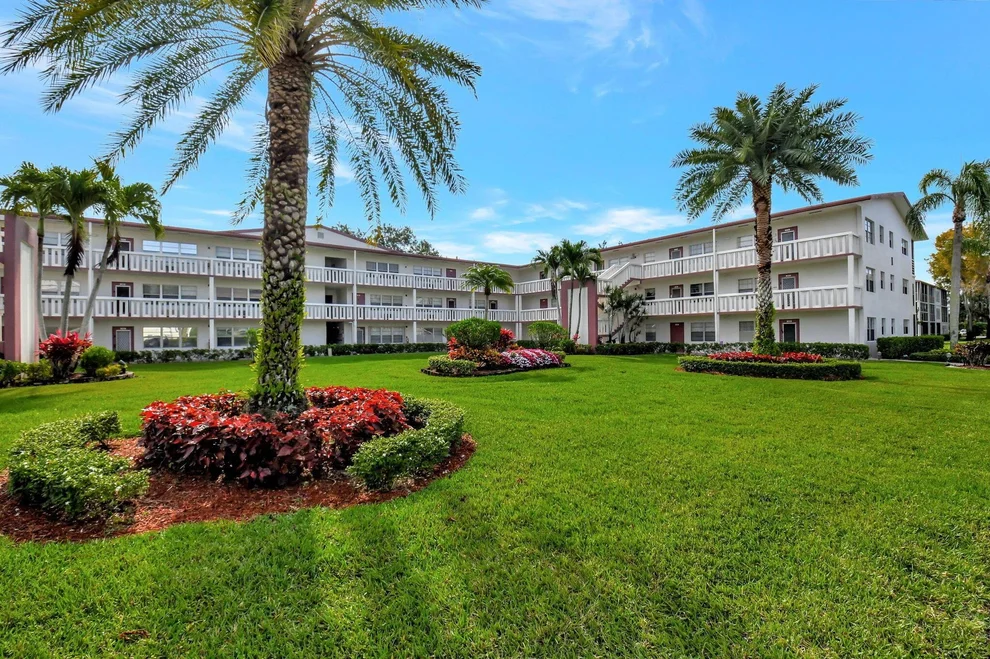 Unit for sale at 348 Fanshaw I, Boca Raton, FL 33434