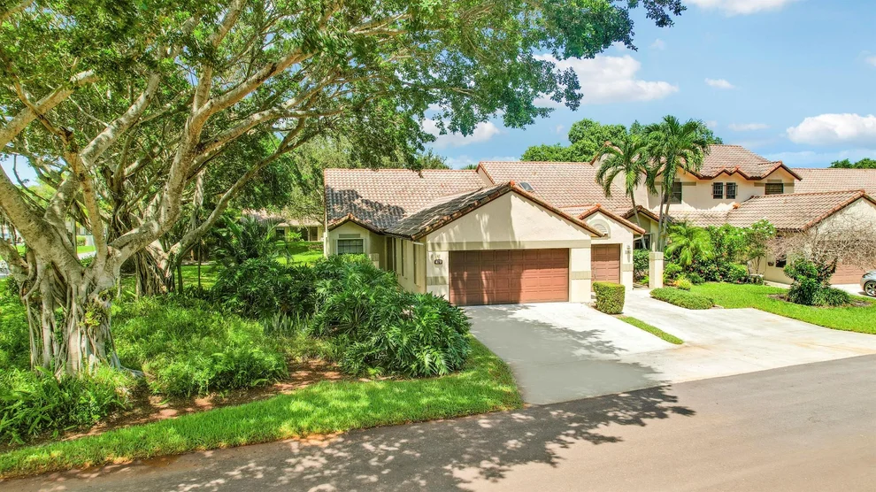 Unit for sale at 479 Ashwood Place, Boca Raton, FL 33431