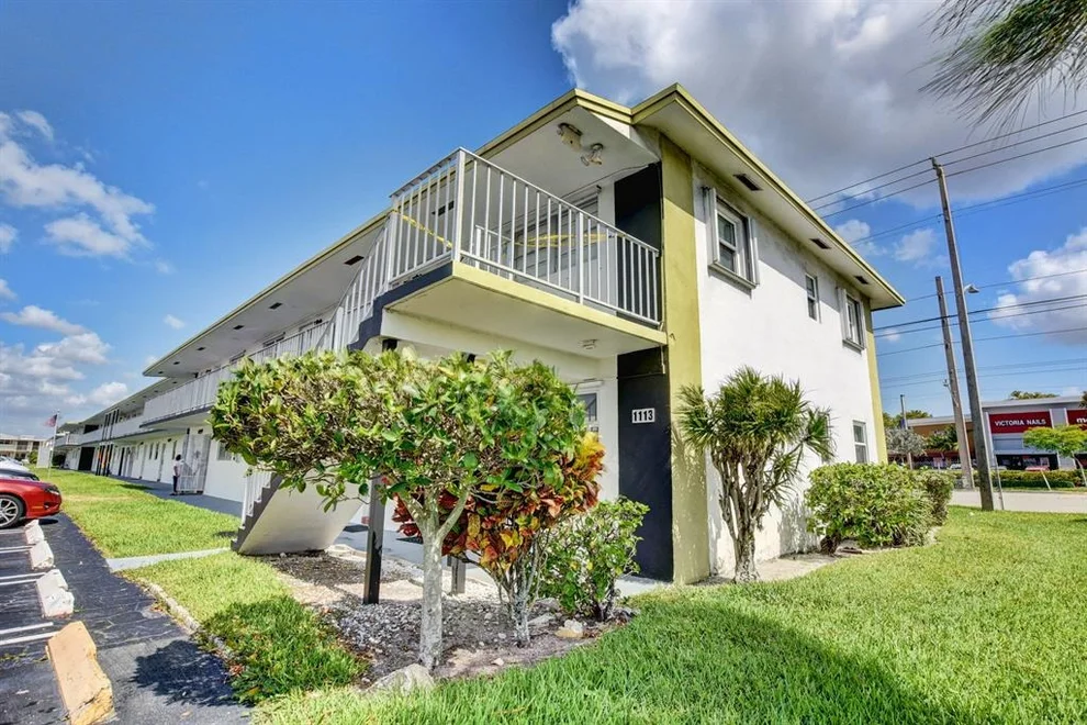 Unit for sale at 1113 Lake Terrace, Boynton Beach, FL 33426