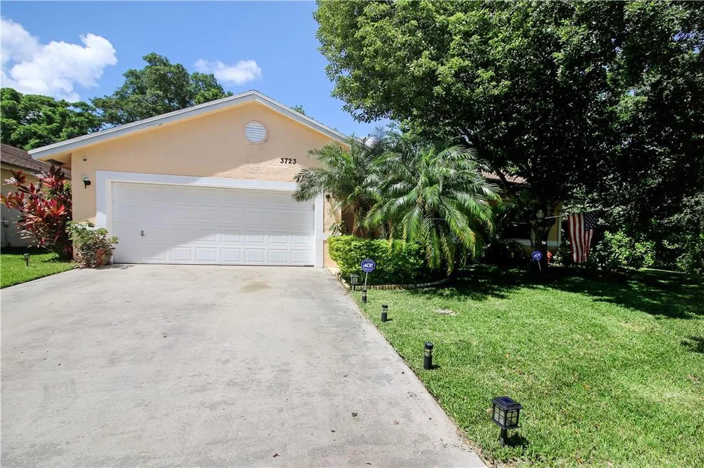 Unit for sale at 3723 NW 59th Street, Coconut Creek, FL 33073
