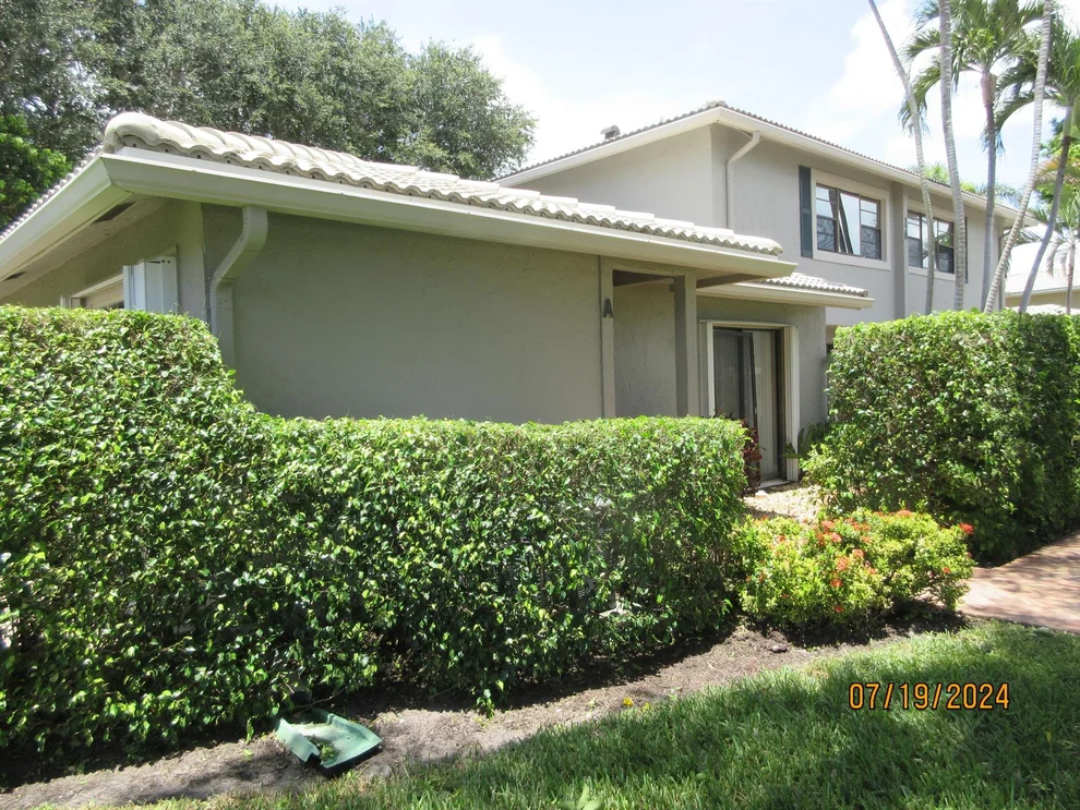 Unit for sale at 16 Stratford Drive, Boynton Beach, FL 33436
