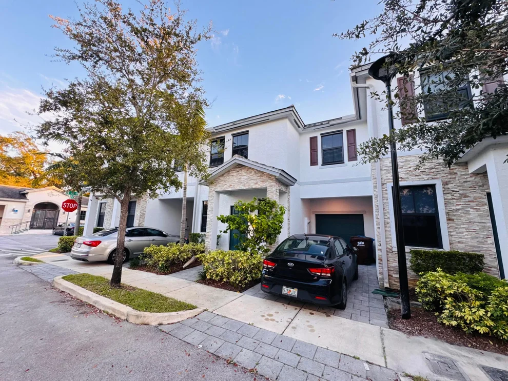 Unit for sale at 1606 SW 28th Court, Fort Lauderdale, FL 33315