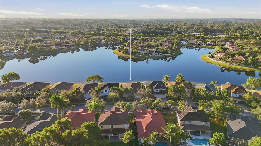 Unit for sale at 19430 Stonebrook Street, Weston, FL 33332