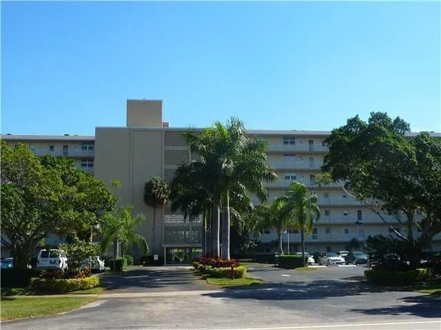 Unit for sale at 5500 NW 2 Avenue, Boca Raton, FL 33487