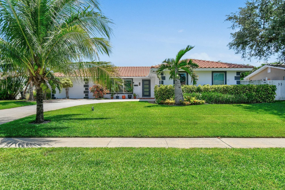 Unit for sale at 2104 Ardley Court, North Palm Beach, FL 33408