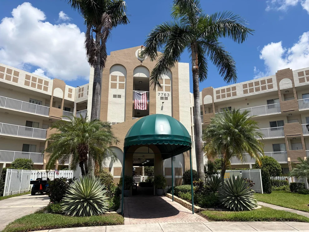 Unit for sale at 7763 Southampton Terrace, Tamarac, FL 33321