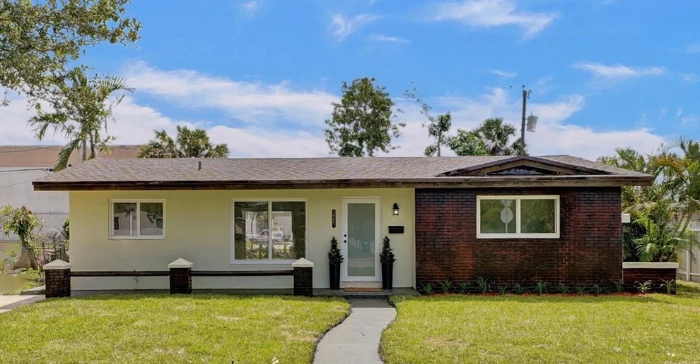 Unit for sale at 18601 NW 38th Avenue, Miami Gardens, FL 33055