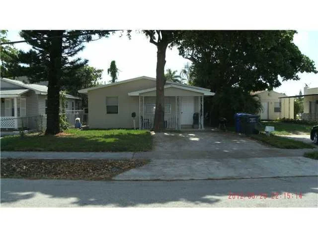 Unit for sale at 505 N 24th Avenue, Hollywood, FL 33020