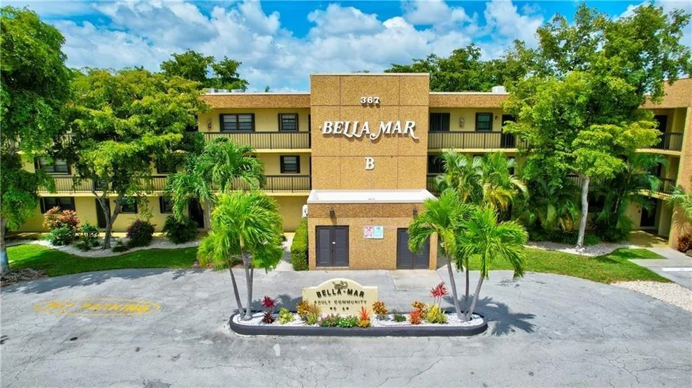Unit for sale at 367 S Federal Highway, Deerfield Beach, FL 33441