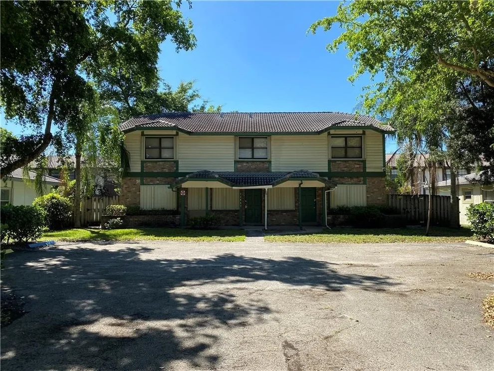 Unit for sale at 11461 NW 43rd Street, Coral Springs, FL 33065