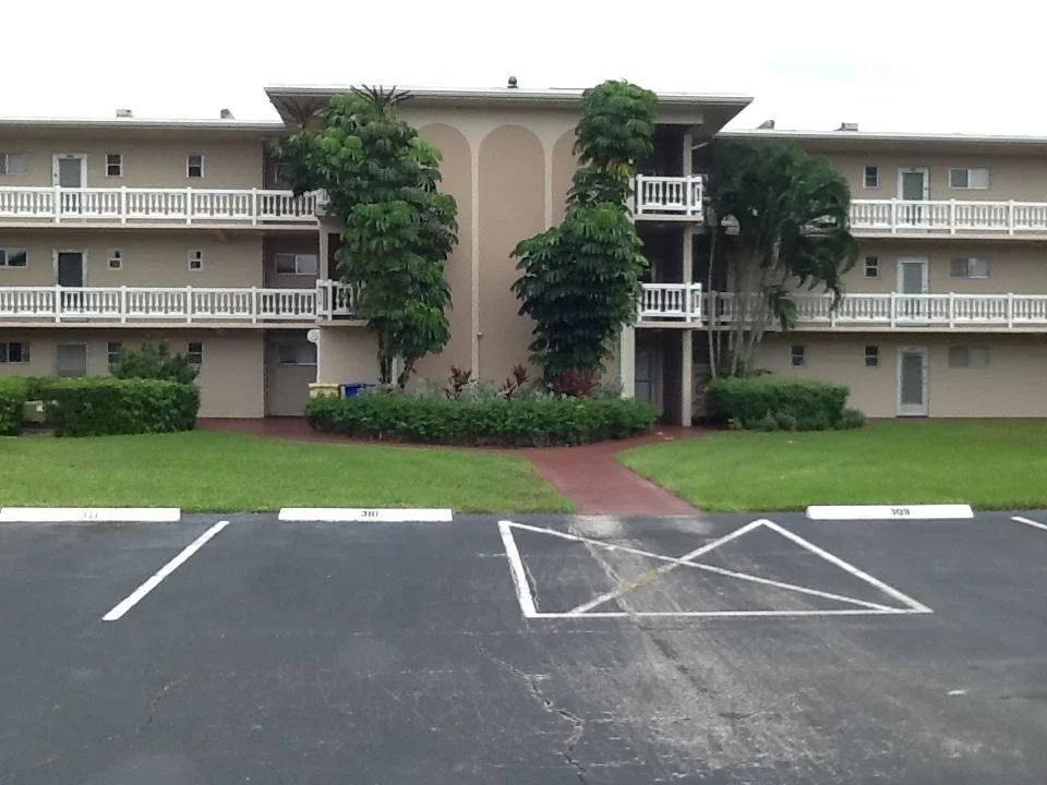 Unit for sale at 2769 Garden Drive S, Palm Springs, FL 33461
