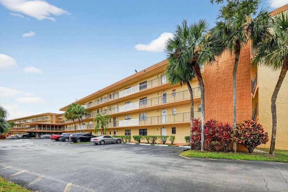 Unit for sale at 9273 SW 8th Street, Boca Raton, FL 33428