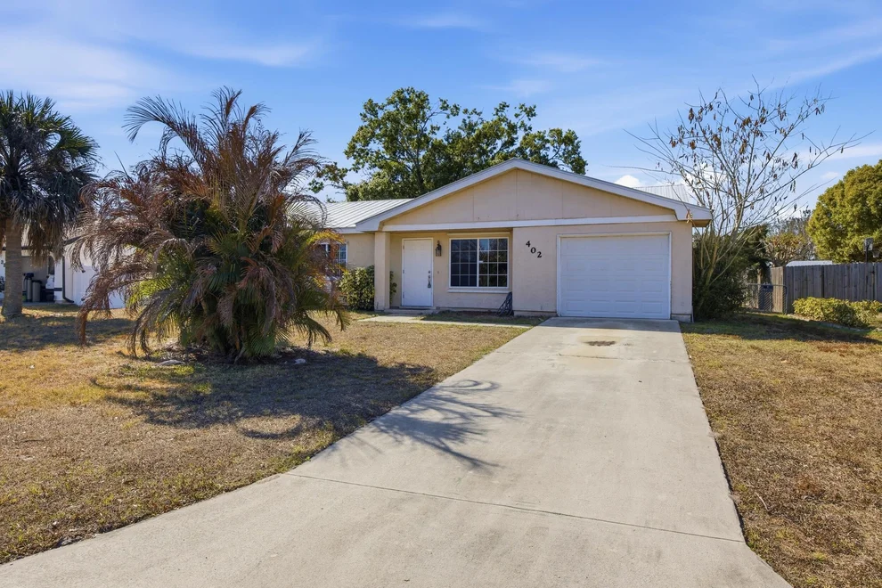 Unit for sale at 402 SW Eastport Circle, Port St Lucie, FL 34953